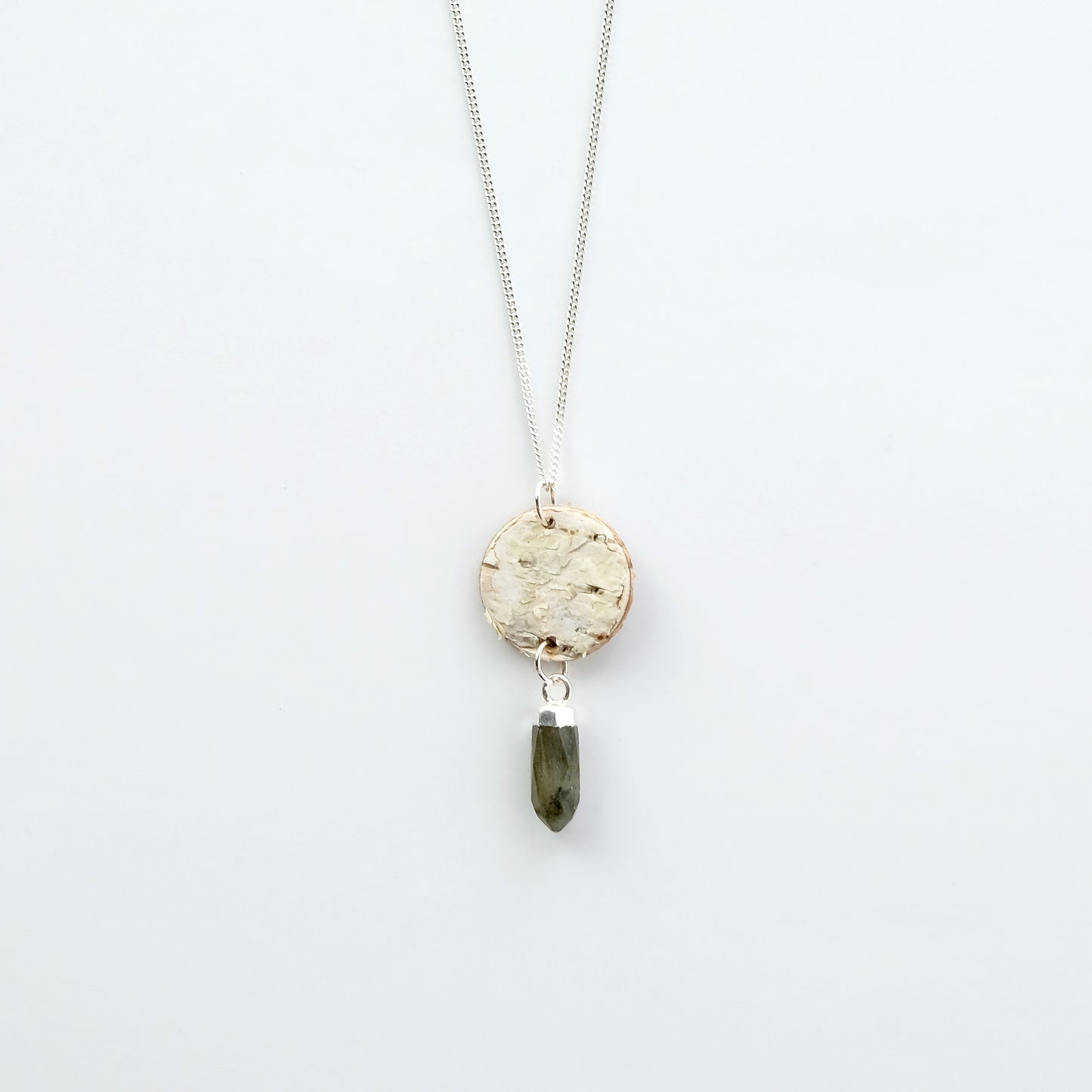 Steorra Birch Bark Necklace with a Labradorite Point